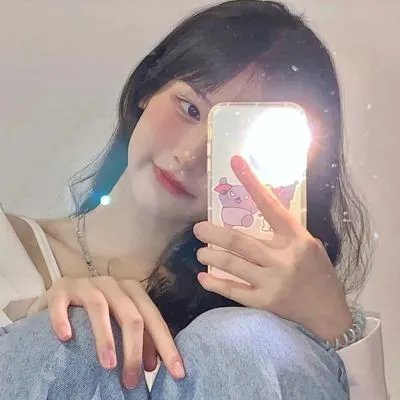 她自林中来